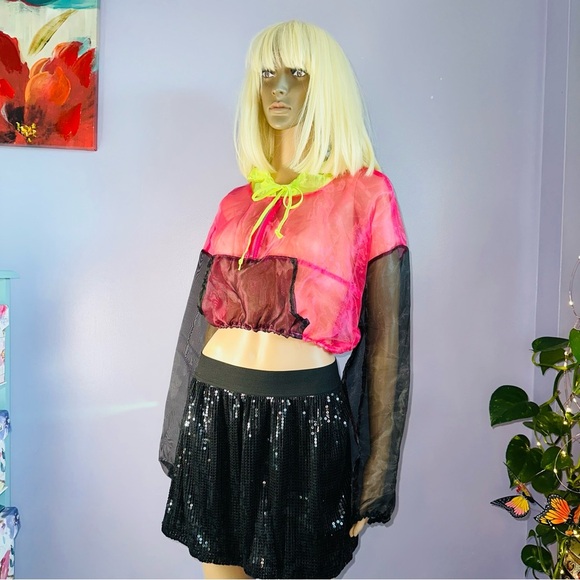 Sheer neon windbreaker - Picture 10 of 15